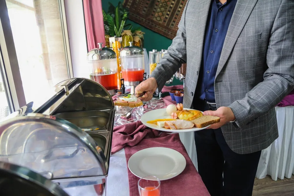 Full-Service Catering, From Setup to Cleanup